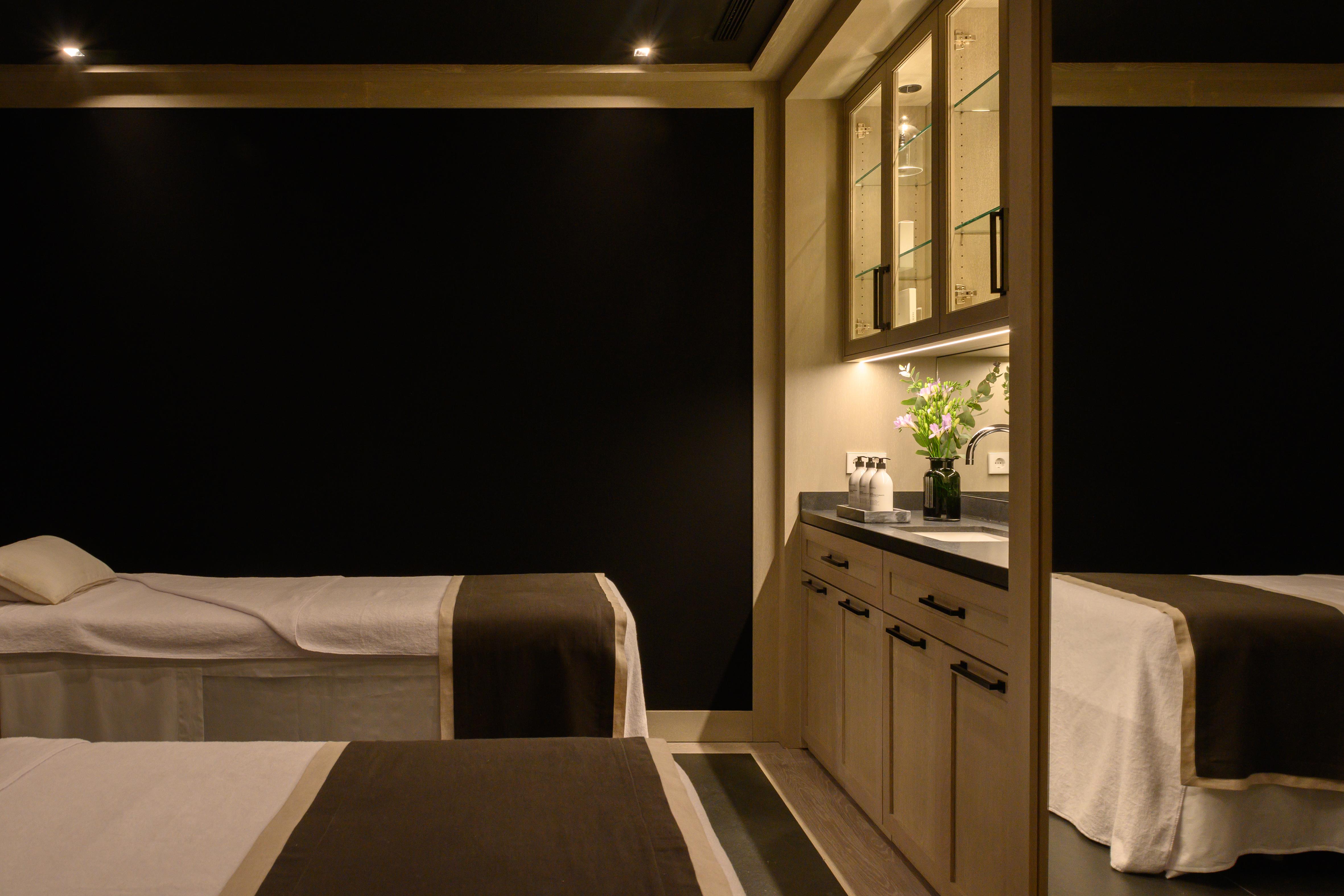Seventy Hotel