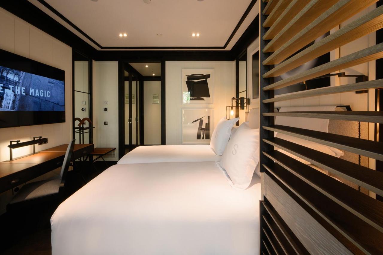 Seventy Hotel